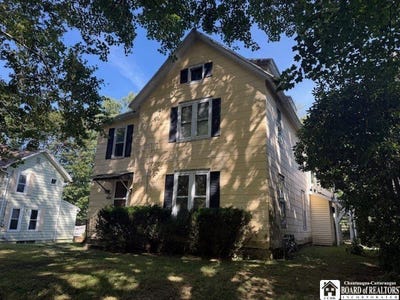/international/us/17-tew-street-jamestown-ny-110110304584/