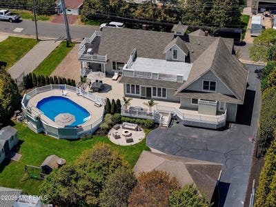 /international/us/69-seaview-avenue-monmouth-beach-nj-110108476919/