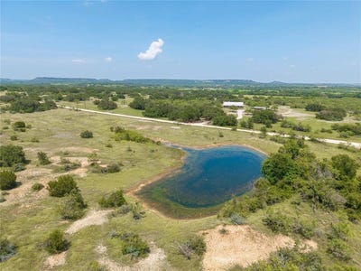 /international/us/11253-county-road-525-may-tx-110101126491/