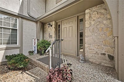 /international/us/1125-12th-street-blue-springs-mo-110109832162/