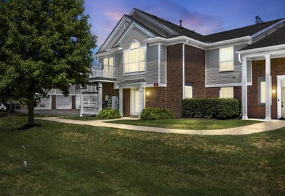 /international/us/16705-carriage-way-northville-mi-110101111854/