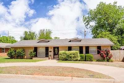 /international/us/1605-w-c-avenue-elk-city-ok-110107798520/