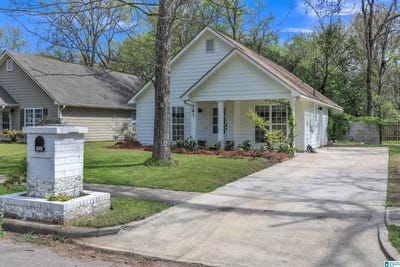 /international/us/741-47th-place-birmingham-al-110106791206/