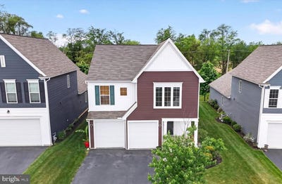 /international/us/799-barn-swallow-way-mechanicsburg-pa-110108336902/