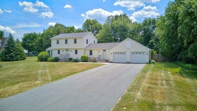/international/us/10-hemlock-rd-andover-ma-110108881990/