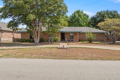 /international/us/500-sunflower-street-red-oak-tx-110110407012/