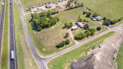 /international/us/95-farm-road-69-highway-sulphur-springs-tx-110089694752/