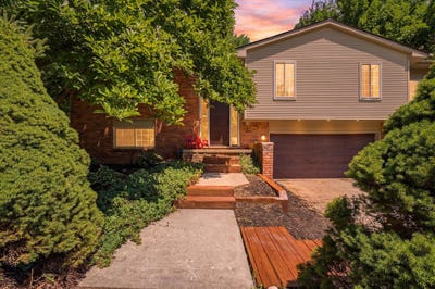 /international/us/7737-collingwood-drive-brighton-mi-110119389621/