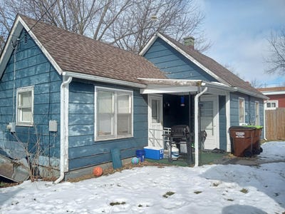 /international/us/611-croswelll-street-adrian-mi-110106599323/