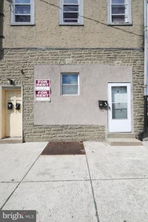 /international/us/2709-westfield-avenue-camden-nj-110098372728/