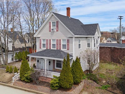 /international/us/19-pearl-street-portsmouth-nh-110107690747/