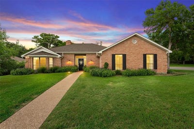/international/us/3400-hearthwood-circle-waco-tx-110108224869/