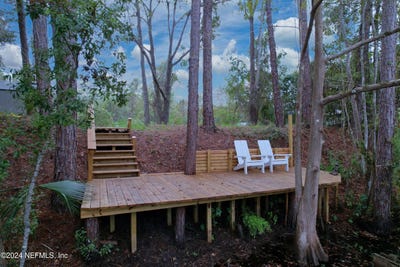 /international/us/106-waterway-drive-satsuma-fl-110097849616/