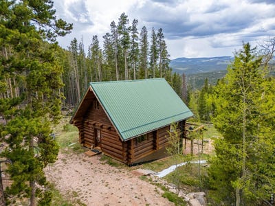 /international/us/2227-osage-trl-red-feather-lakes-co-110108337216/