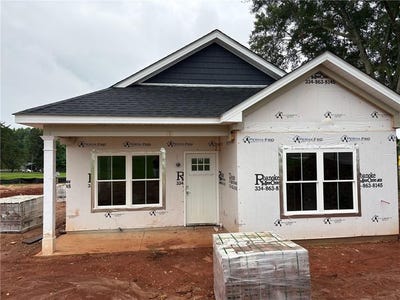 /international/us/3026-phillips-road-lanett-al-110108061692/