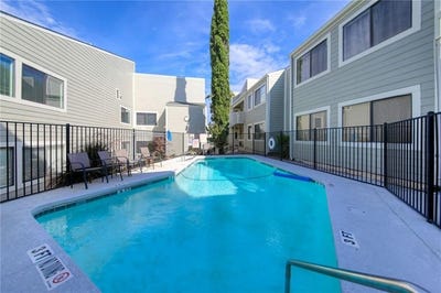 /international/us/5801-thunderbird-st-lago-vista-tx-110102826590/