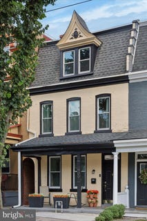 /international/us/909-e-orange-street-lancaster-pa-110101475180/