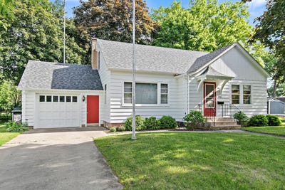 /international/us/3908-oak-avenue-mchenry-il-110108192402/