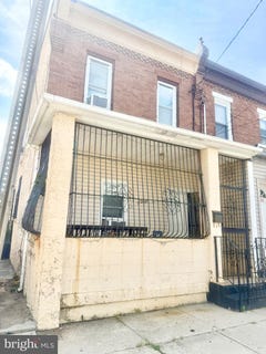 /international/us/128-york-street-camden-nj-110120883538/