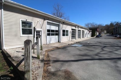 /international/us/77-s-union-st-lambertville-city-nj-110107051828/