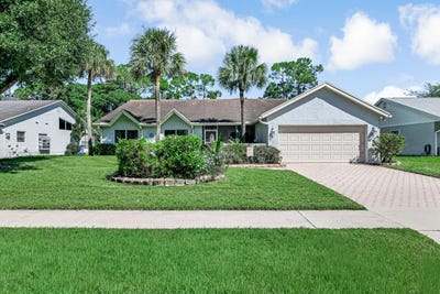 /international/us/102-sevilla-avenue-royal-palm-beach-fl-110120015876/