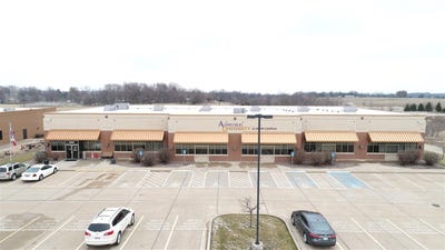 /international/us/1310-19th-avenue-northwest-clinton-ia-110053784643/?lang=en