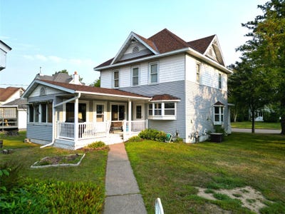 /international/us/418-worden-avenue-e-ladysmith-wi-110109789881/