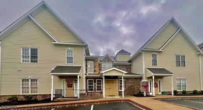 /international/us/4-walter-e-foran-blvd-raritan-twp-nj-110096262453/