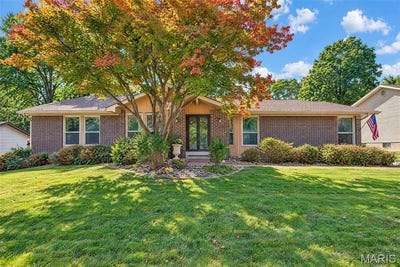 /international/us/12834-branchmont-court-st-louis-mn-110120578448/