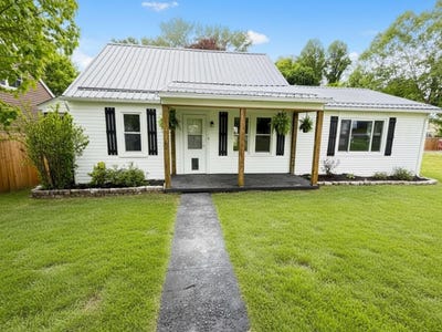 /international/us/105-miller-ave-oak-hill-wv-110107907947/