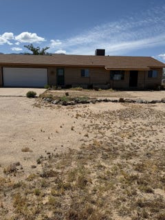 /international/us/1350-e-goosetree-ln-safford-az-110107656005/