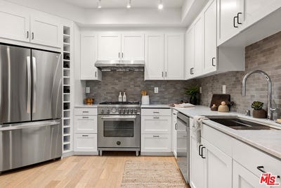 /international/us/4180-fair-ave-studio-city-ca-110104849889/