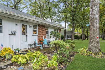 /international/us/36a-cambridge-court-lakewood-nj-110109823420/