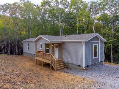 /international/us/75-windswept-lane-hayesville-nc-110108448961/