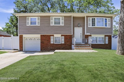 /international/us/202-murray-street-lakewood-nj-110108280106/