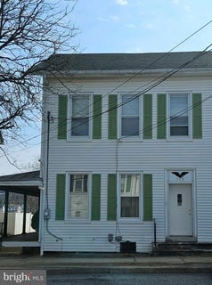 /international/us/112-w-franklin-street-topton-pa-110108738693/