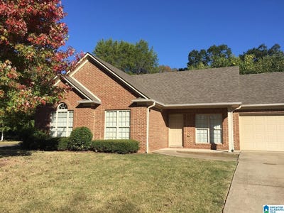 /international/us/112-vann-circle-trussville-al-110108586262/
