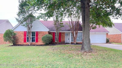 /international/us/5344-woodchase-drive-southaven-ms-110120456280/
