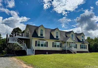 /international/us/285-brady-way-clarksville-va-110107614250/