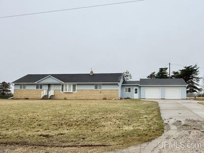 /international/us/n19297-n-b-1-road-bark-river-mi-110107336859/