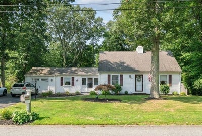 /international/us/32-anawan-road-north-attleboro-ma-110107462188/