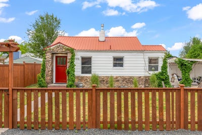 /international/us/373-se-fairview-street-prineville-or-110108535732/