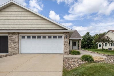 /international/us/2590-hawk-ridge-court-se-rochester-mn-110101111257/