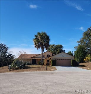 /international/us/200-n-entry-oaks-point-lecanto-fl-110105076183/