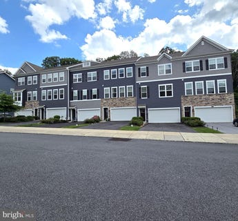/international/us/320-dawson-place-downingtown-pa-110100816728/