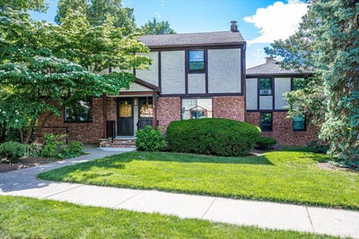 /international/us/109-newman-street-metuchen-nj-110108441744/