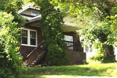 /international/us/309-5th-street-ravenna-ky-110099976887/