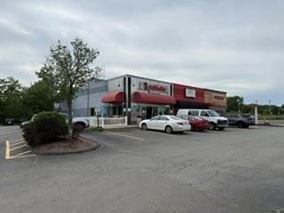 /international/us/970-douglas-pike-smithfield-ri-110108750301/