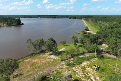/international/us/1-hillcrest-farm-rd-carriere-ms-110110329382/
