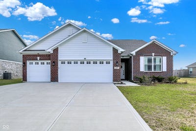 /international/us/1347-shaw-lane-shelbyville-in-110098312325/